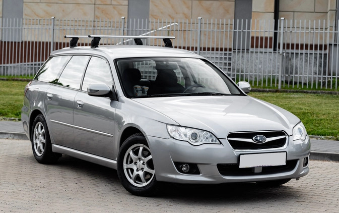 Subaru Legacy cena 20900 przebieg: 208000, rok produkcji 2008 z Radom małe 667